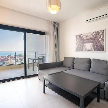 A51 Helena-caesar Blue Apartment